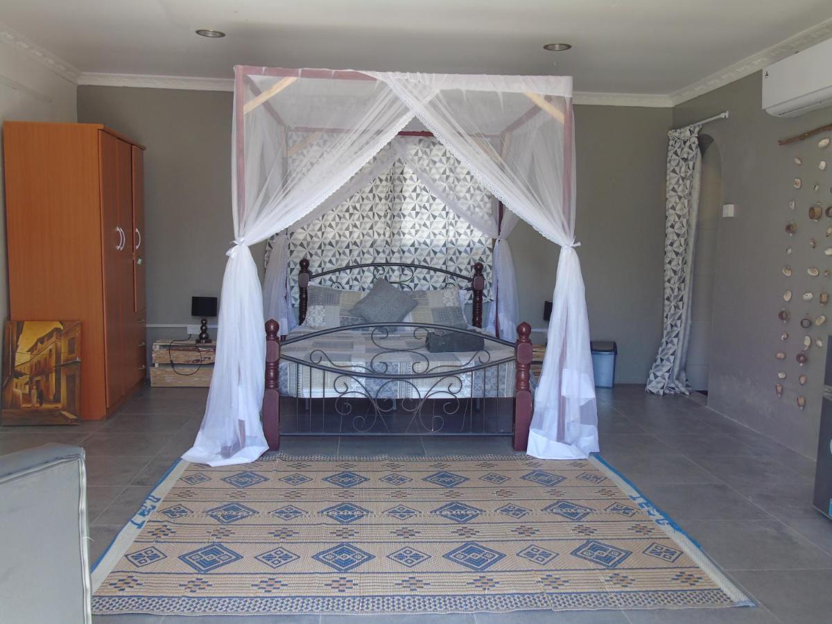 IDC Guest House Bagamoyo Extérieur photo